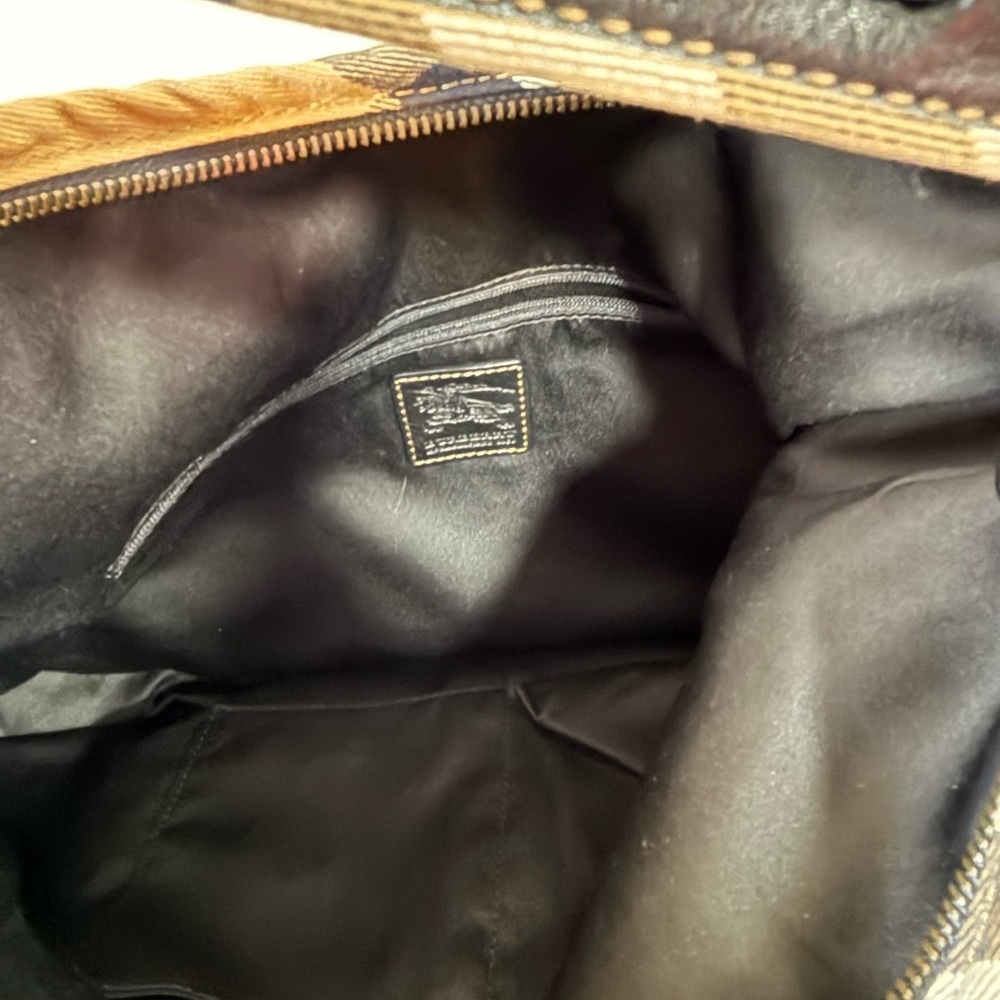 Burberry Brook Black Pebbled Leather Shoulder Bag Nova Check Trim - Picture 3 of 12